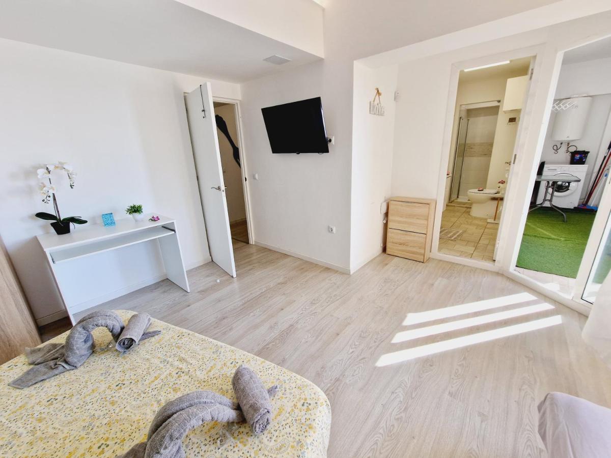 Daniel Beachfront, 2 Rooms Wifi Free プラヤ・デ・ラス・アメリカス エクステリア 写真